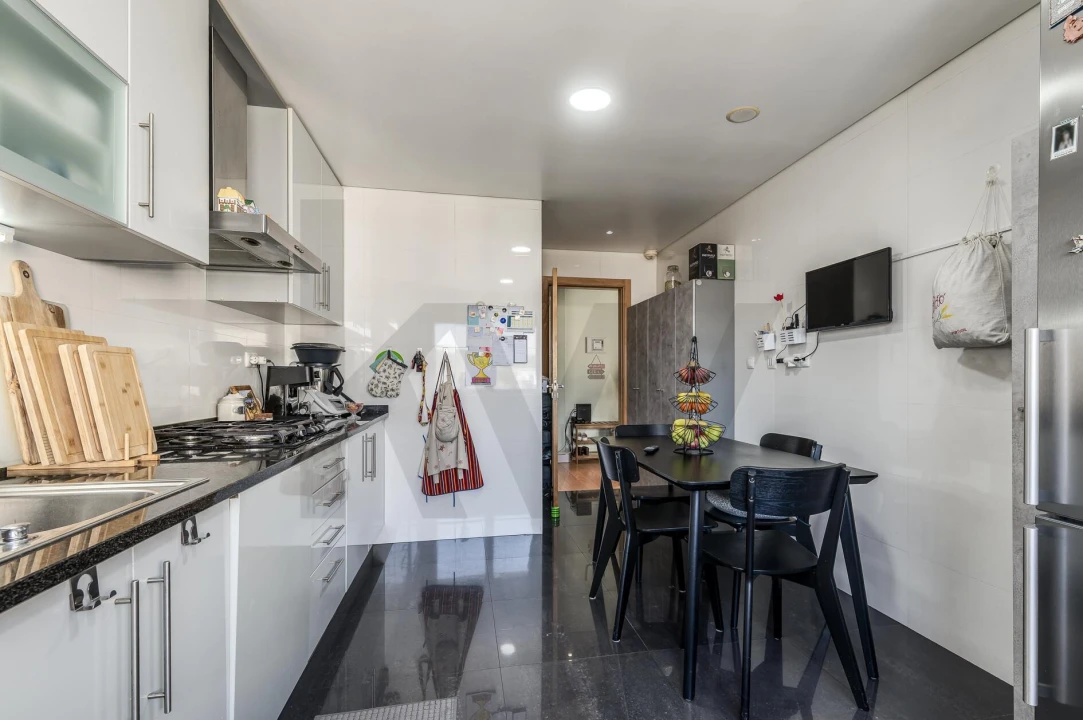 Apartamento T3 para Venda em Póvoa de Santa Iria e Forte da Casa Foto 5
