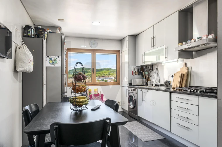 Apartamento T3 para Venda em Póvoa de Santa Iria e Forte da Casa Foto 4