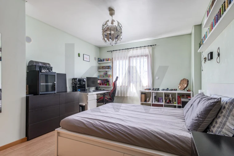 Apartamento T3 para Venda em Póvoa de Santa Iria e Forte da Casa Foto 20