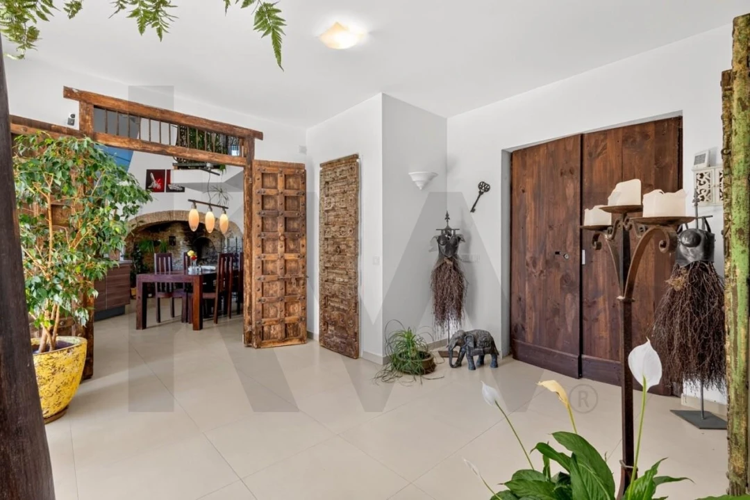Quinta T4 para Venda em Santa Barbara de Nexe Foto 6