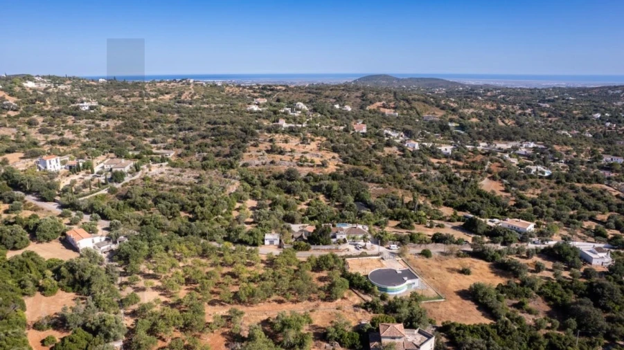 Quinta T4 para Venda em Santa Barbara de Nexe Foto 43