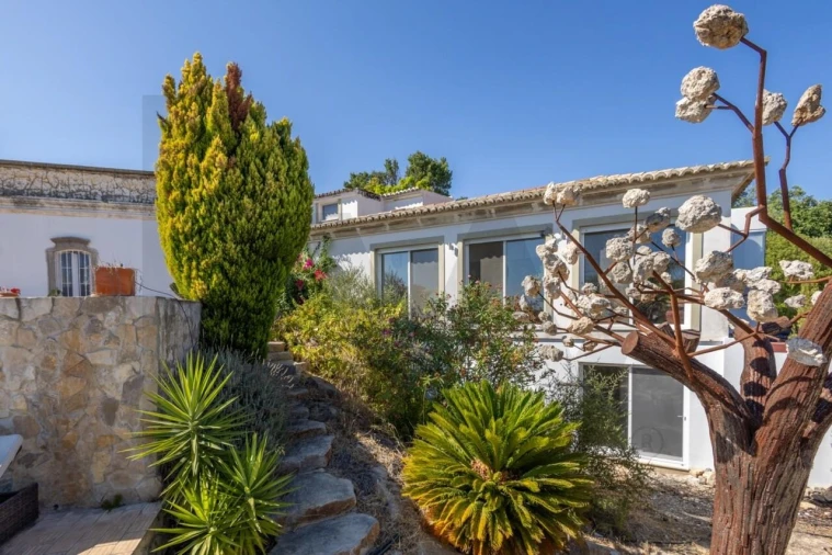 Quinta T4 para Venda em Santa Barbara de Nexe Foto 33