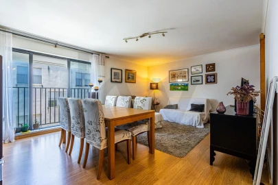 Apartamento T2 para Venda em Odivelas