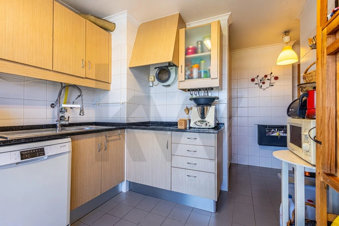 Apartamento T2 para Venda em Odivelas Foto 12