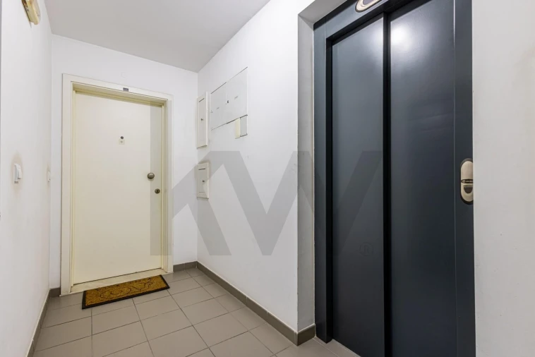 Apartamento T2 para Venda em Odivelas Foto 38
