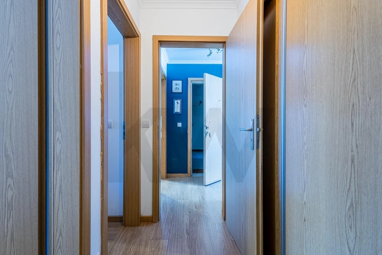 Apartamento T2 para Venda em Odivelas Foto 16