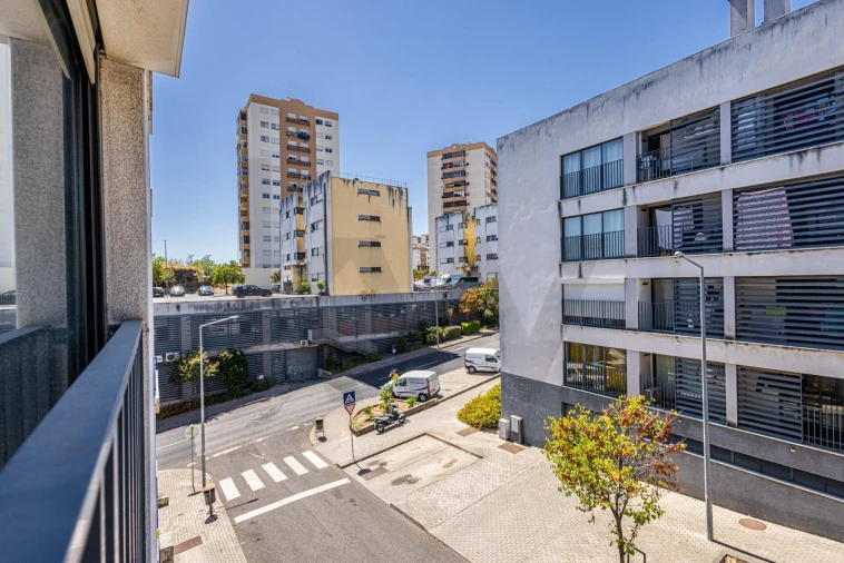 Apartamento T2 para Venda em Odivelas Foto 40