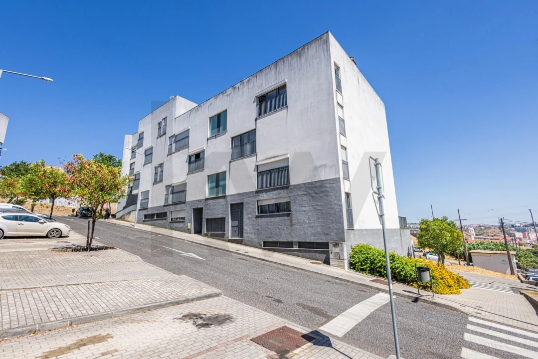 Apartamento T2 para Venda em Odivelas Foto 45