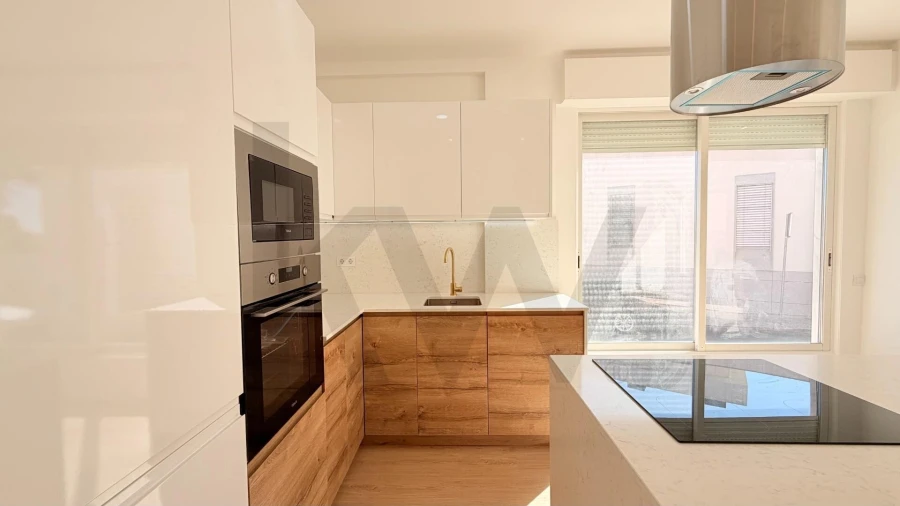 Apartamento T1 para Venda em Carcavelos e Parede Foto 12