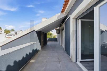 Moradia T6 para Venda em Corroios