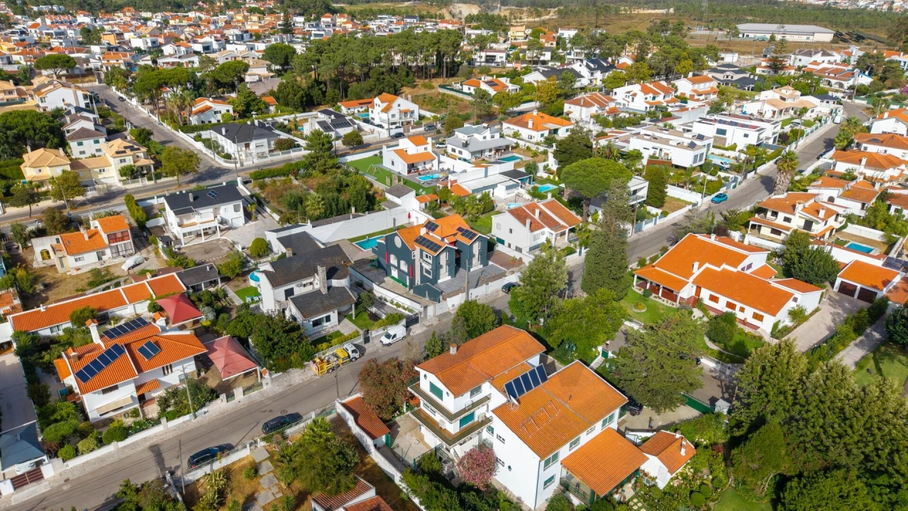 Moradia T6 para Venda em Corroios Foto 13