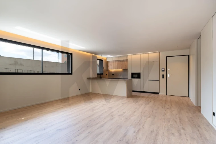 Apartamento T2 para Venda em Vilar de Andorinho Foto 5