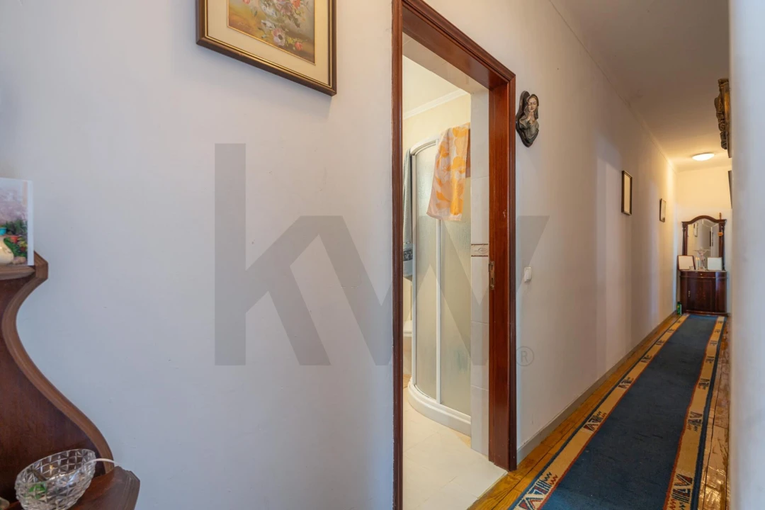Apartamento T8 para Venda em Eiras e São Paulo de Frades Foto 20