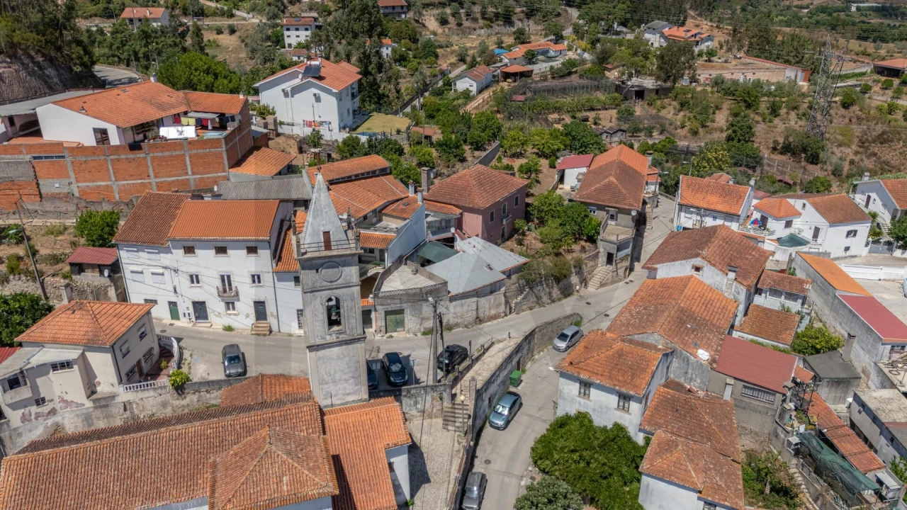 Apartamento T8 para Venda em Eiras e São Paulo de Frades Foto 5
