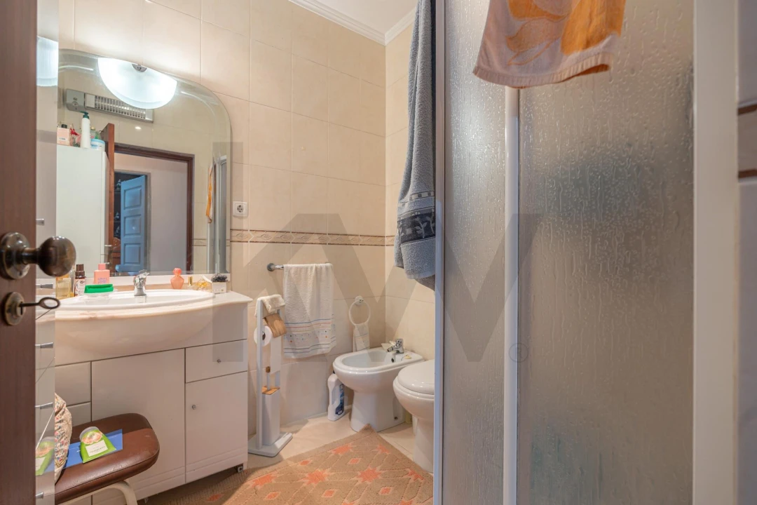 Apartamento T8 para Venda em Eiras e São Paulo de Frades Foto 17