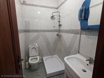 Apartamento T4 para Venda em Marvila