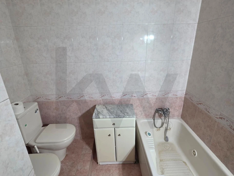 Apartamento T4 para Venda em Marvila Foto 7
