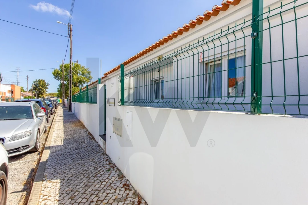 Moradia T3 para Venda em Queluz e Belas Foto 29
