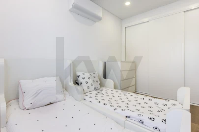 Moradia T3 para Venda em Queluz e Belas