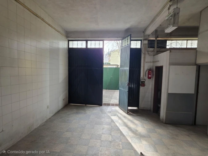 Armazém para Venda em Pontinha e Famões Foto 14