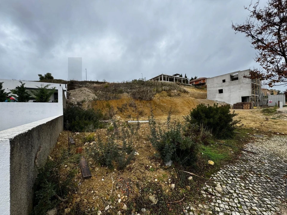 Terreno para Venda em Azambuja Foto 2