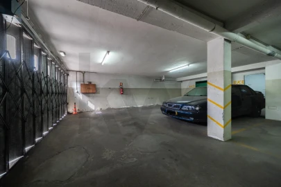 Apartamento T2 para Venda em Pedrouços