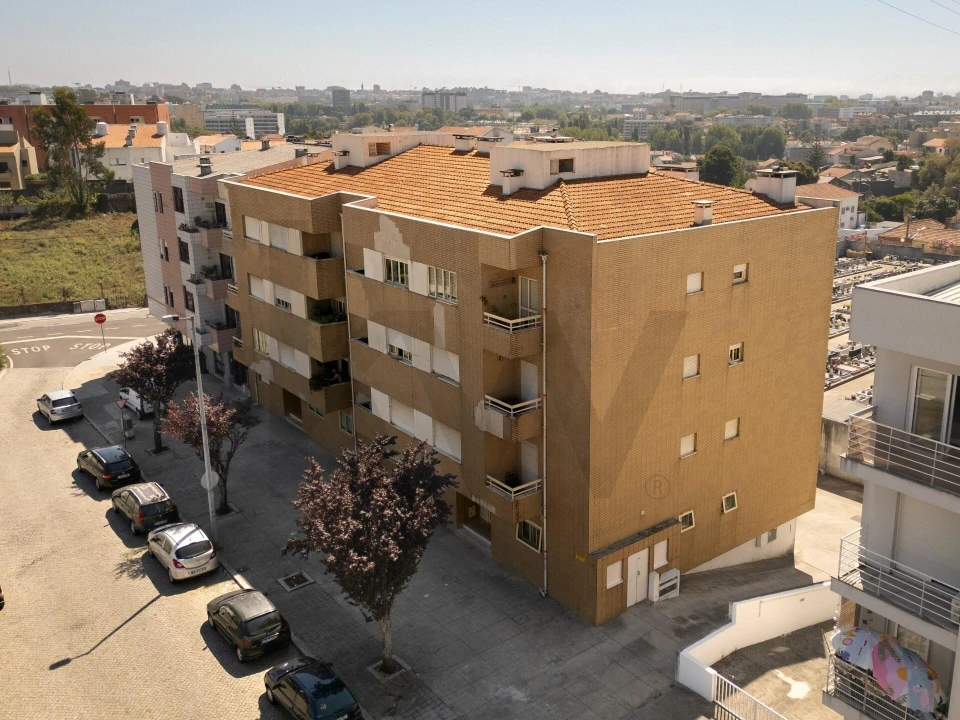 Apartamento T2 para Venda em Pedrouços Foto 1