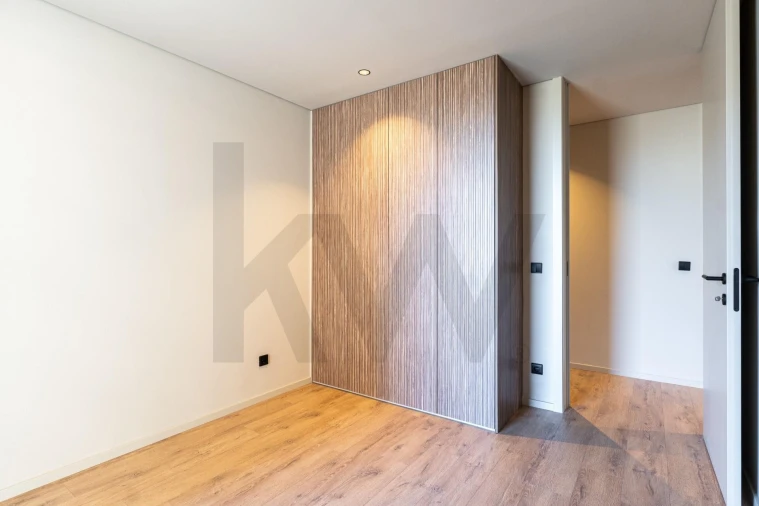 Apartamento T3 para Venda em Vilar de Andorinho Foto 14