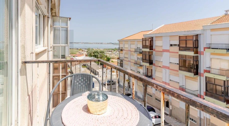Apartamento T2 para Venda em Barreiro e Lavradio Foto 13