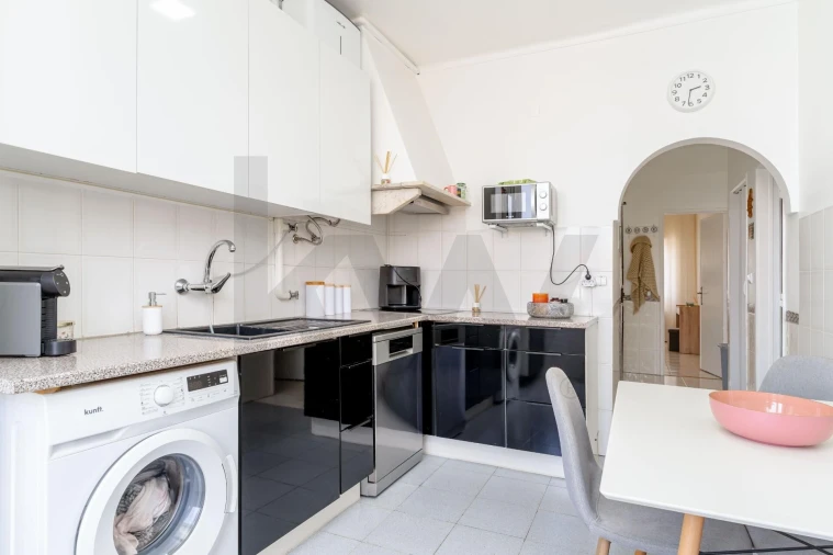 Apartamento T2 para Venda em Barreiro e Lavradio Foto 9