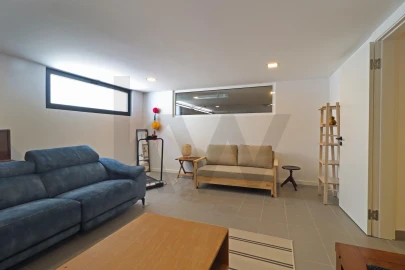 Moradia T6 para Arrendamento em Alcabideche