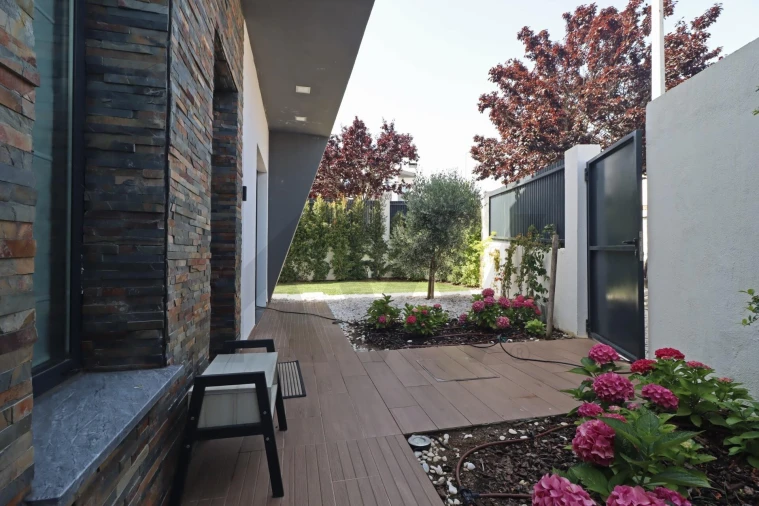 Moradia T6 para Arrendamento em Alcabideche Foto 3
