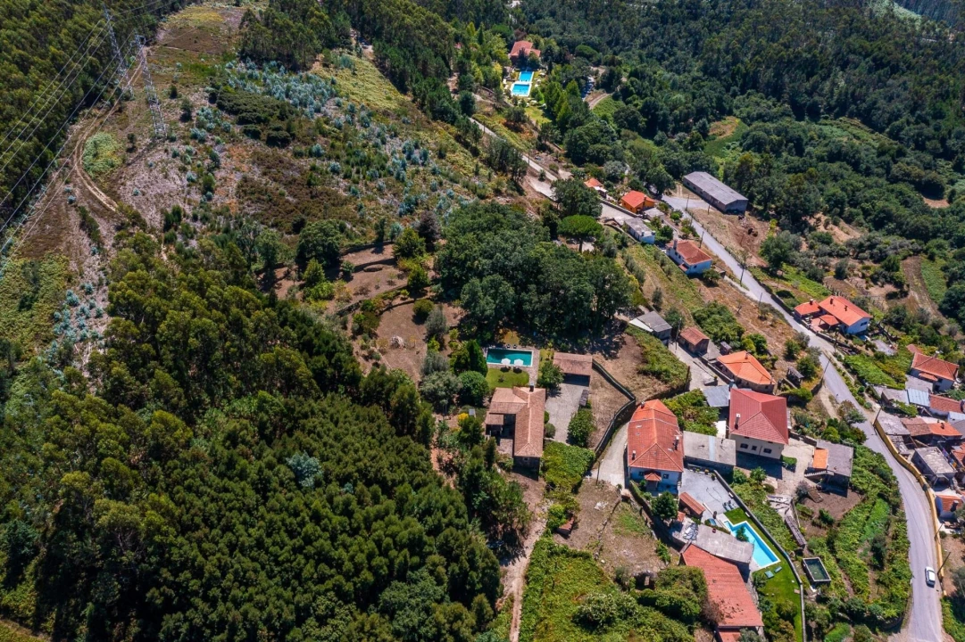 Moradia T5 para Venda em Dem Foto 88