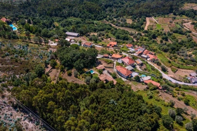 Moradia T5 para Venda em Dem