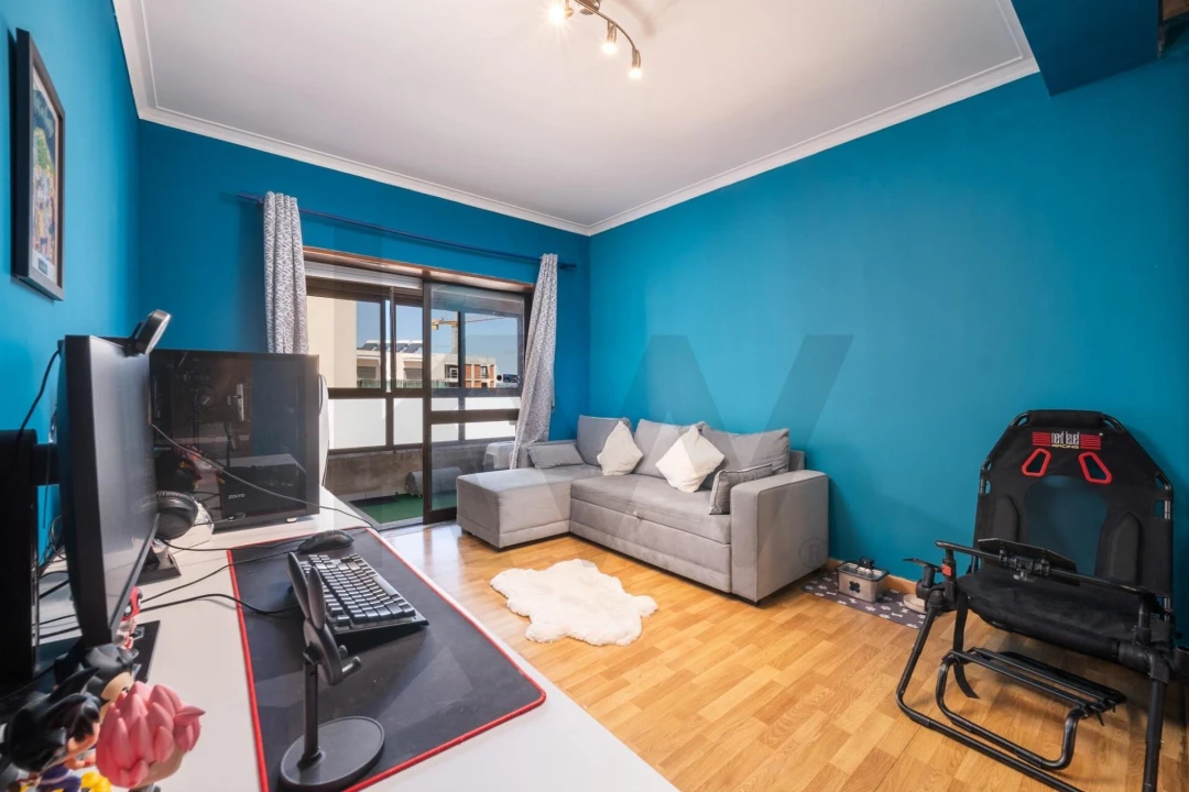 Apartamento T3 para Venda em Santo Antonio dos Olivais Foto 14