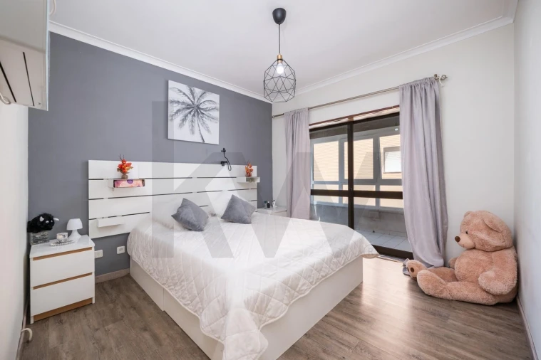 Apartamento T3 para Venda em Santo Antonio dos Olivais Foto 19