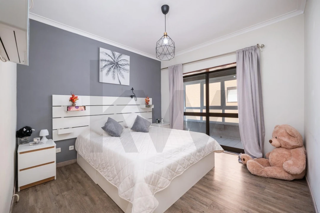 Apartamento T3 para Venda em Santo Antonio dos Olivais Foto 19