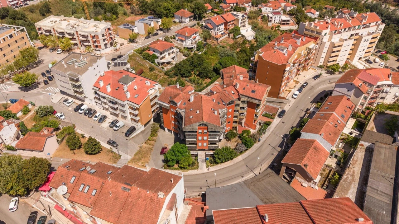 Apartamento T3 para Venda em Santo Antonio dos Olivais Foto 29
