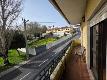 Apartamento T2 para Venda em Pontinha e Famões
