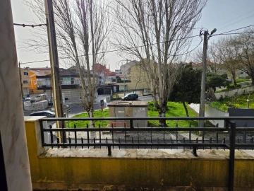 Apartamento T2 para Venda em Pontinha e Famões