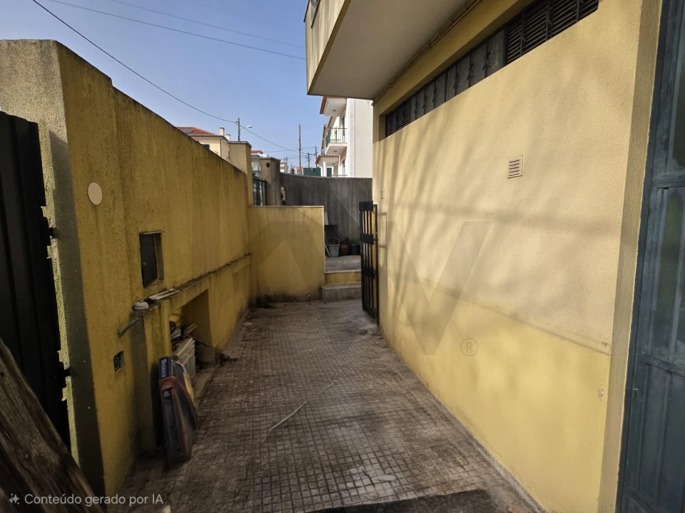 Apartamento T2 para Venda em Pontinha e Famões Foto 29