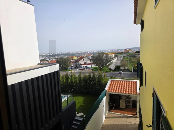 Apartamento T2 para Venda em Pontinha e Famões Foto 26
