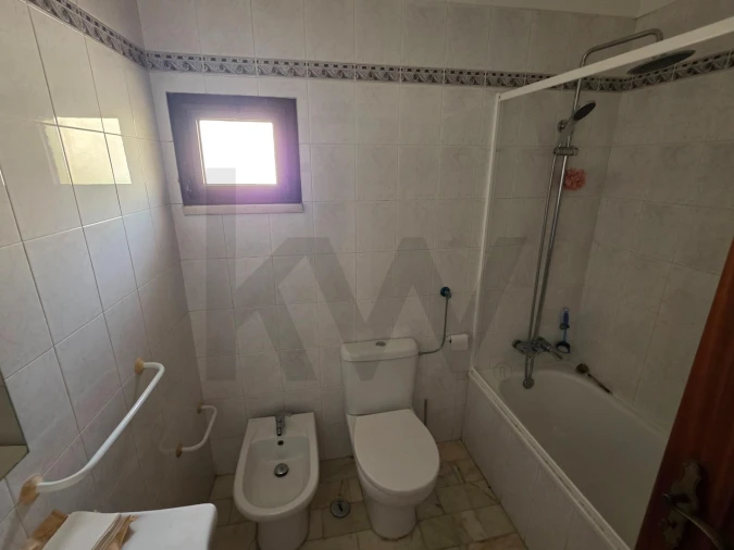 Apartamento T2 para Venda em Pontinha e Famões Foto 17