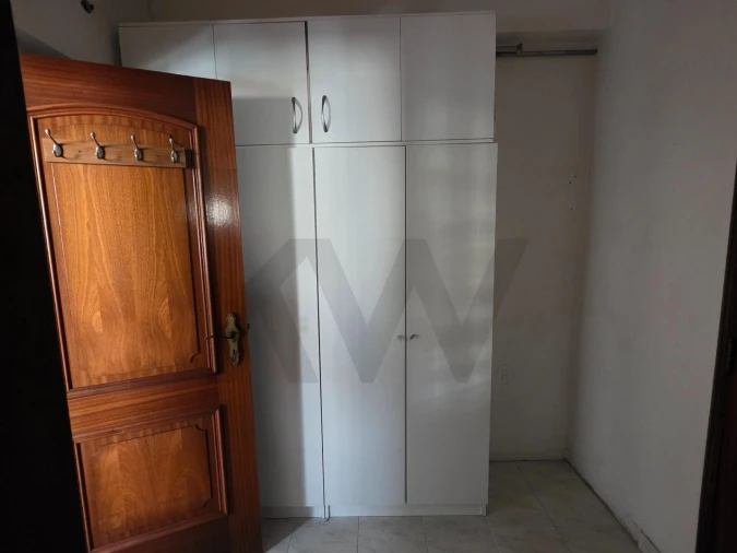 Apartamento T2 para Venda em Pontinha e Famões Foto 13