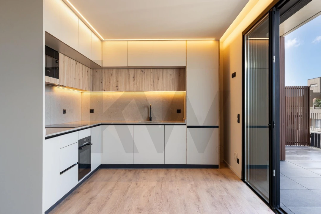 Apartamento T2 para Venda em Vilar de Andorinho Foto 6