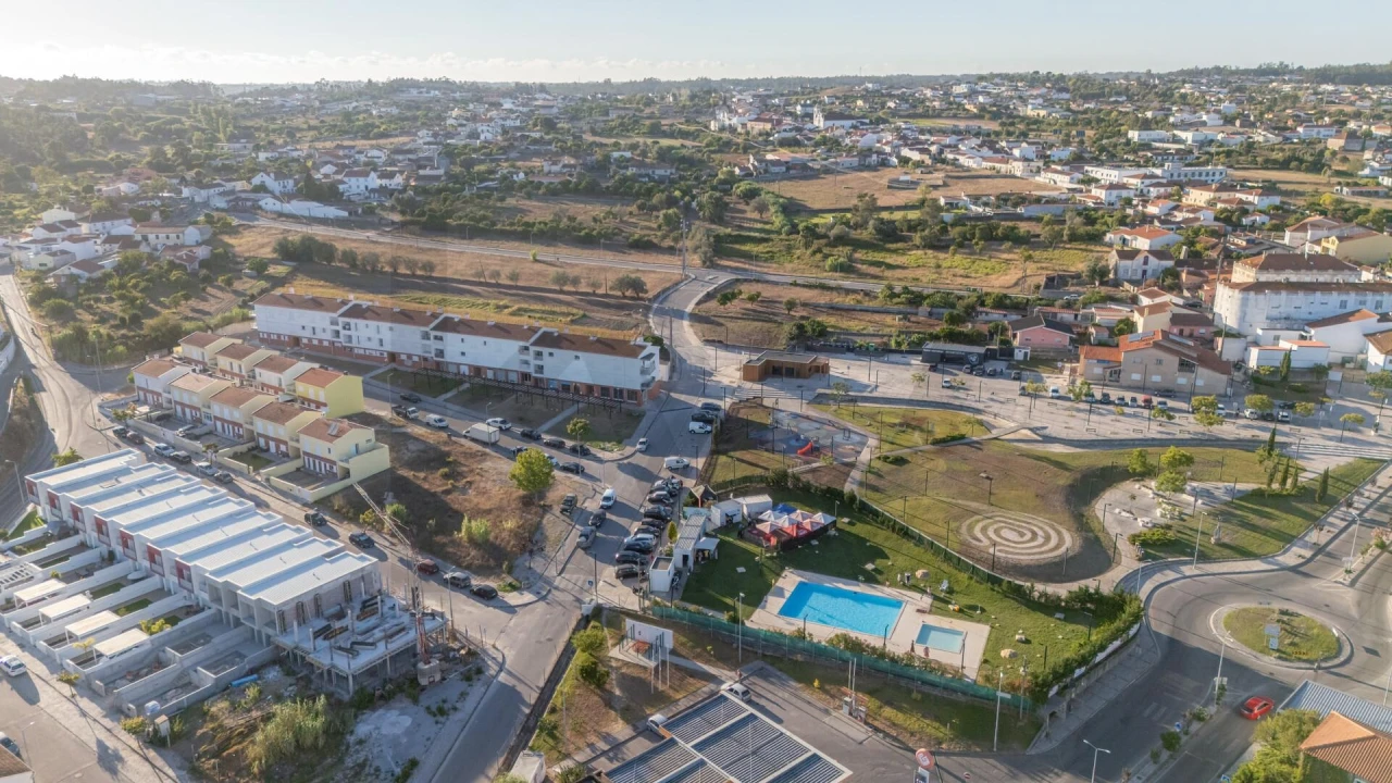 Apartamento T3 para Venda em Carapinheira Foto 8
