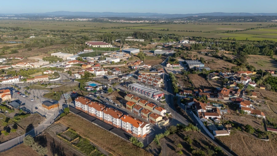 Apartamento T3 para Venda em Carapinheira Foto 38