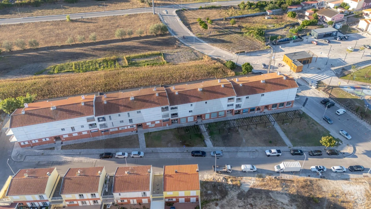 Apartamento T3 para Venda em Carapinheira Foto 3