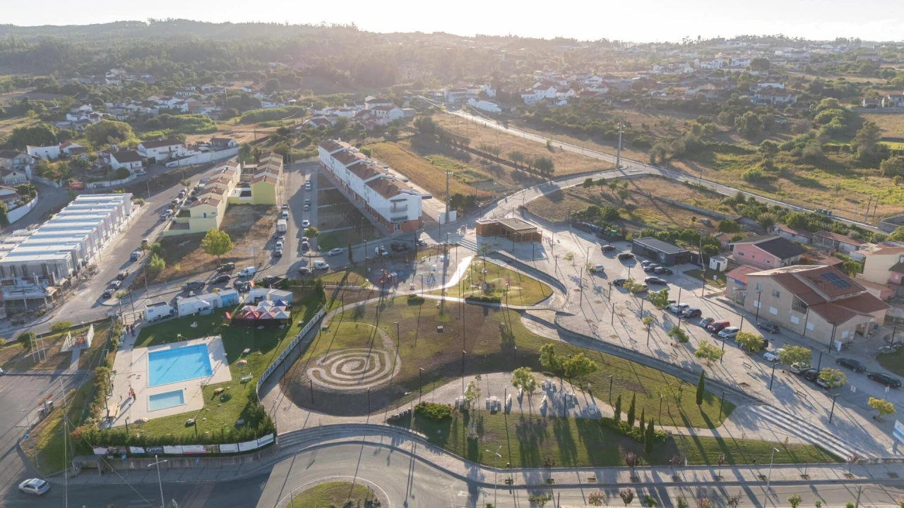 Apartamento T3 para Venda em Carapinheira Foto 34