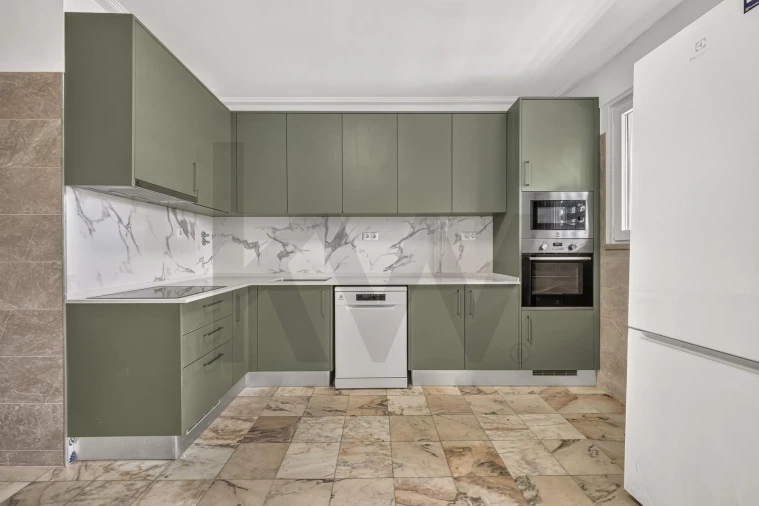 Apartamento T4 para Venda em Moscavide e Portela Foto 6